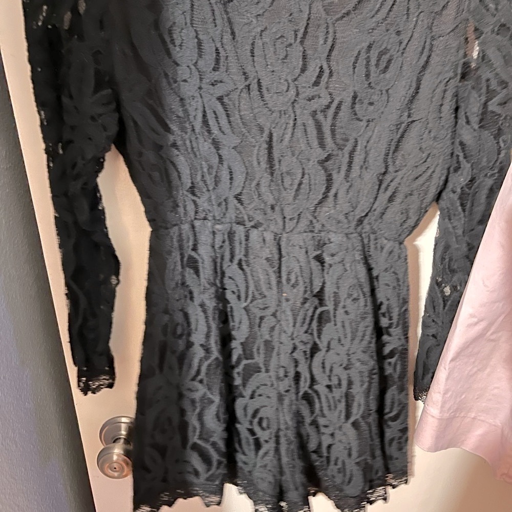 Black laced romper with long sleeve, shorts great condition spring summer - Picture 3 of 10